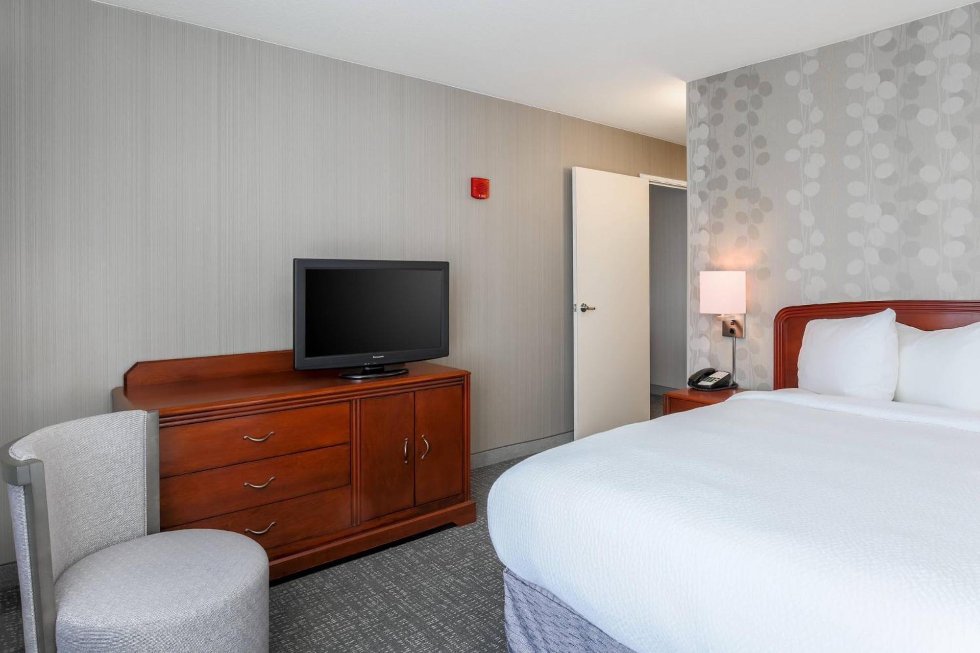 Courtyard By Marriott Roseville Galleria Mall/Creekside Ridge Drive Εξωτερικό φωτογραφία