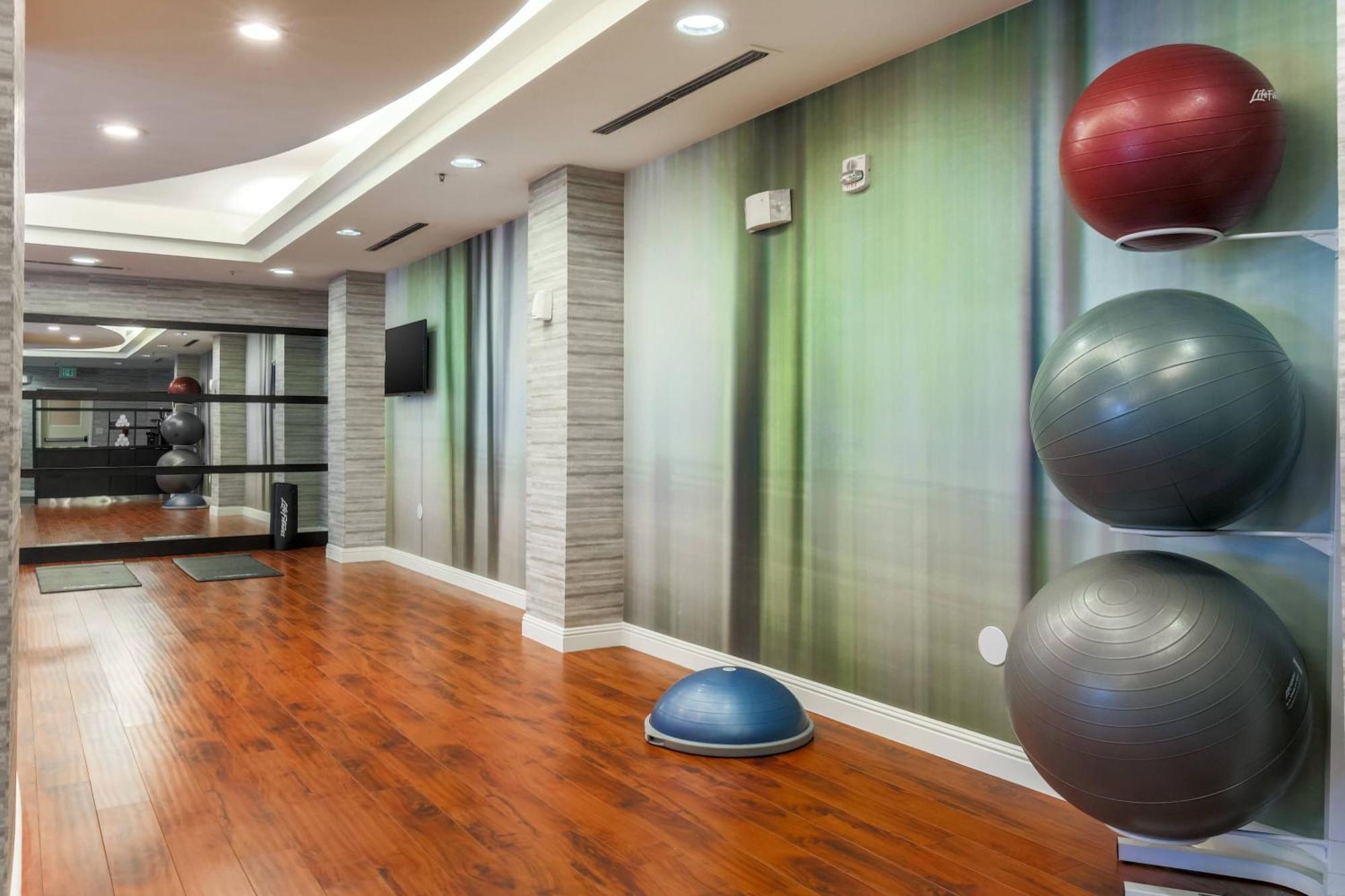 Courtyard By Marriott Roseville Galleria Mall/Creekside Ridge Drive Εξωτερικό φωτογραφία
